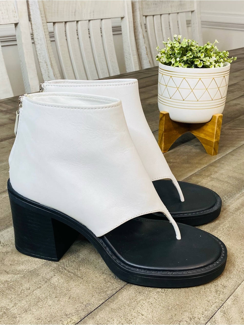 Miu Miu White Calfskin Leather Open Toe Thong Ankle Booties Block Heel Size 37